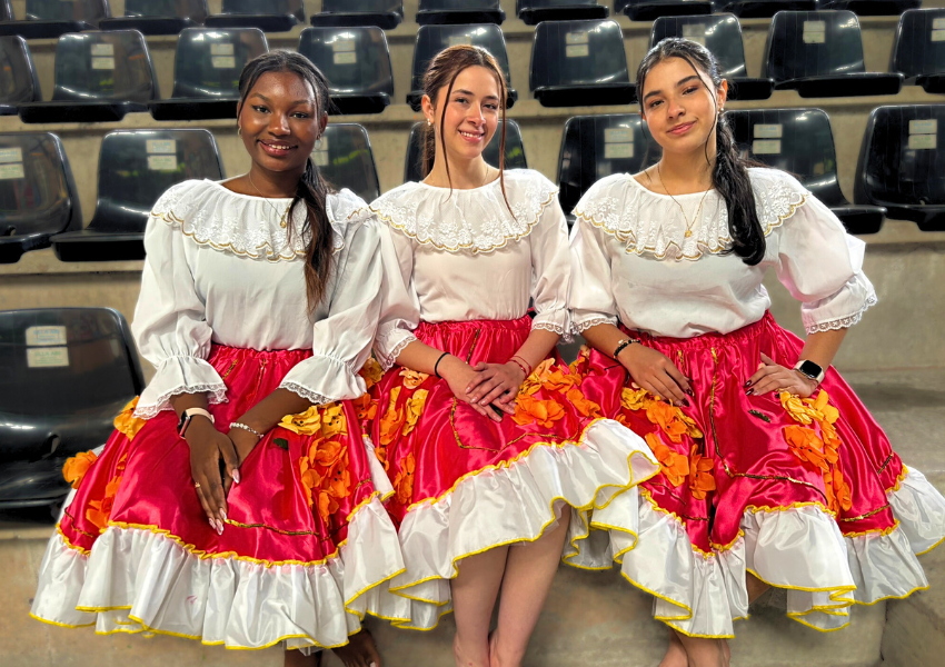SECUNDARIA salones y espacios salon de danzas